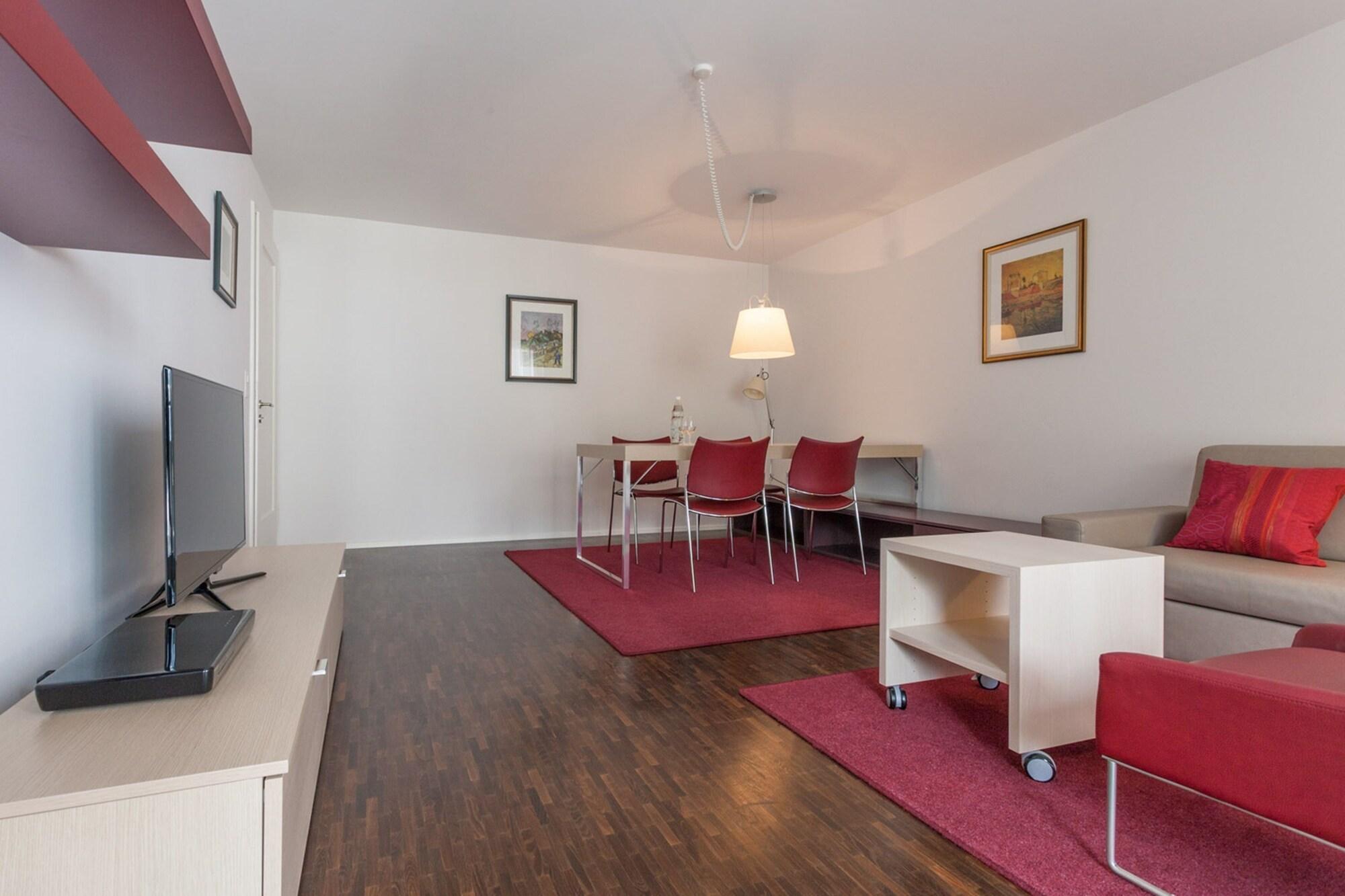 Ema House Serviced Apartments Seefeld Цюрих Экстерьер фото