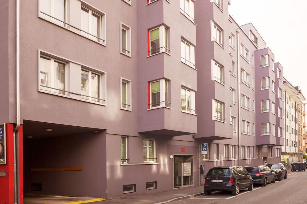 Ema House Serviced Apartments Seefeld Цюрих Экстерьер фото